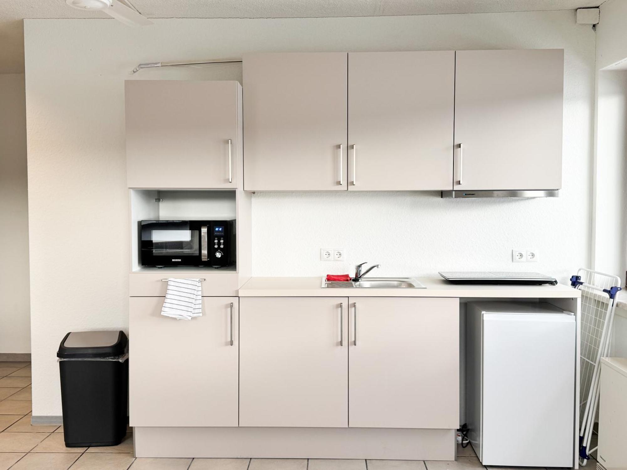 Modern Living Studios Karlsbad Buitenkant foto